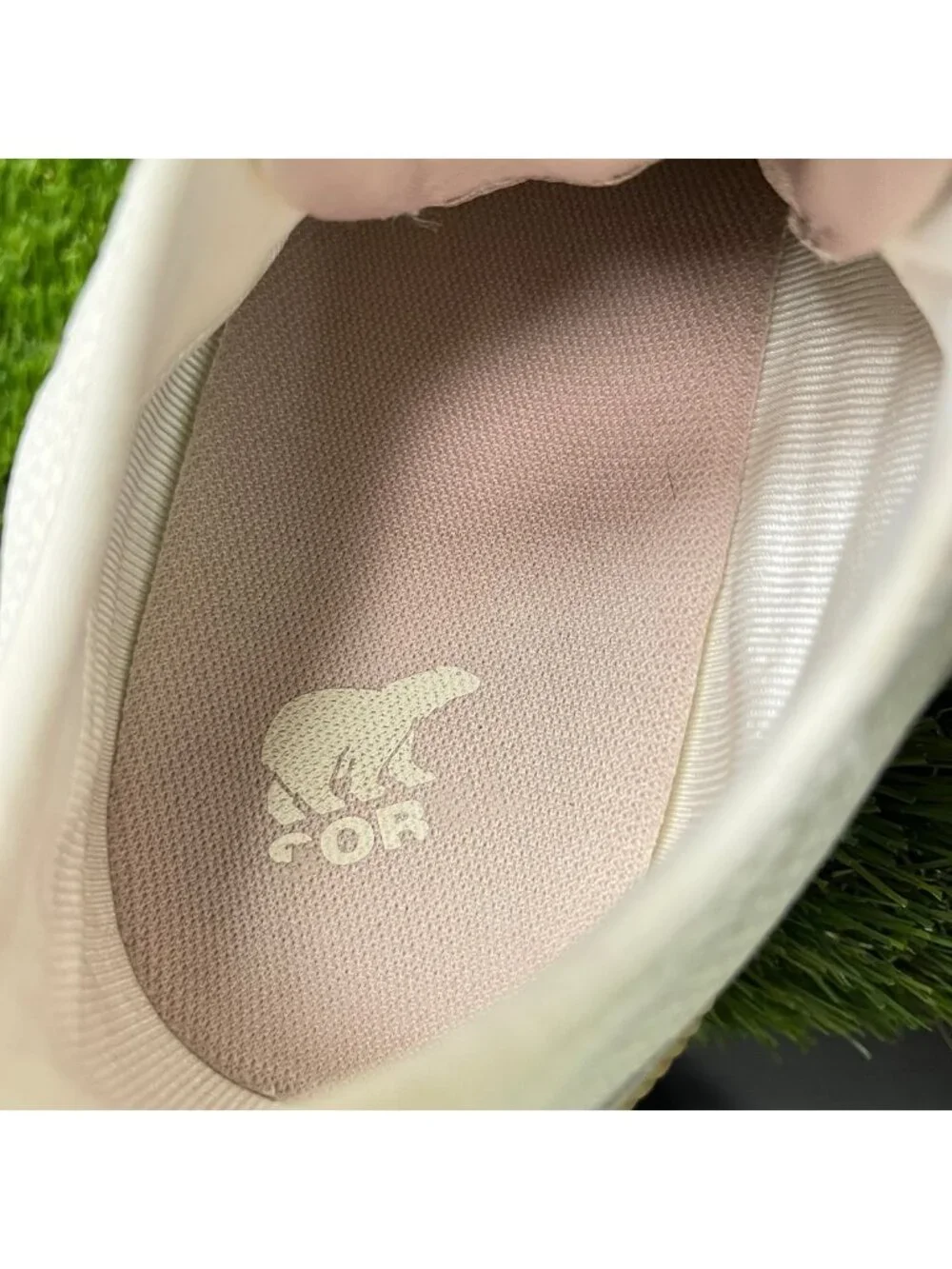 Sorel Out 'N About Plus Womens Size 8 Ivory Gray Athletic Running Shoes Sneakers